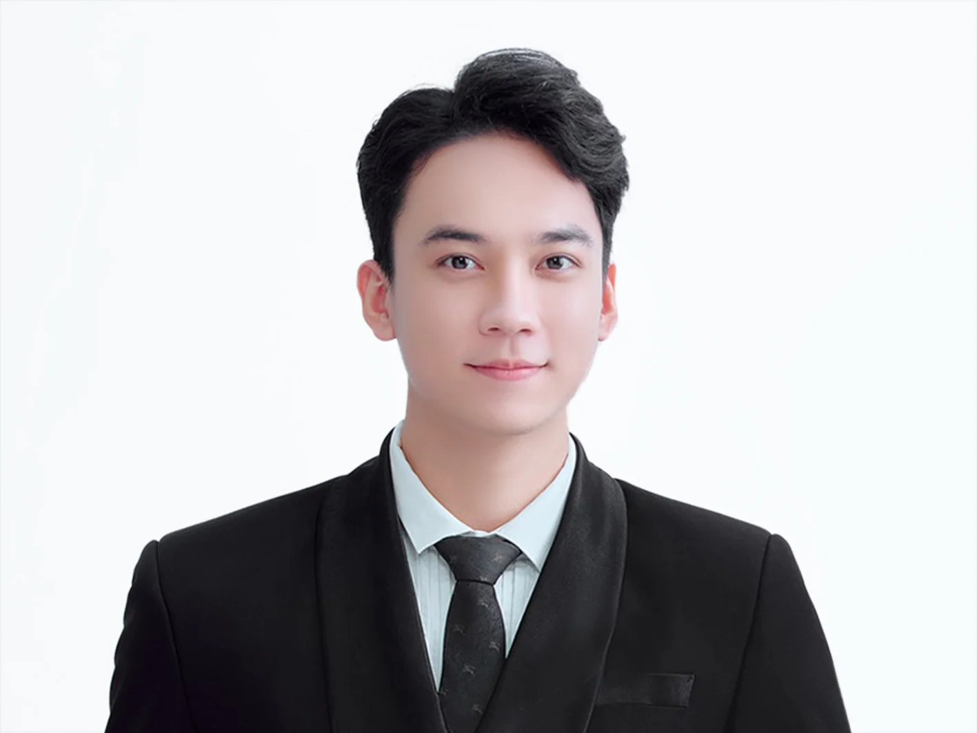 Chụp Hình Thẻ Tại Đường Nguyễn Văn Quá - Lê Thành Studio